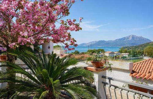 Villammare House | La tela di Penelope