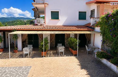 Villammare House | La tela di Penelope