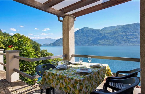 Cannobio Apartment | La Terrazza 2 A by Lago Reisen