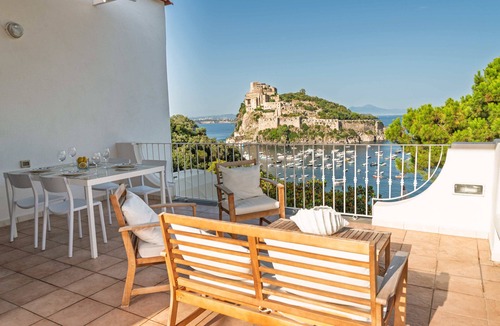 Ischia Porto House | La Tolda sul Castello by IschiaEXP