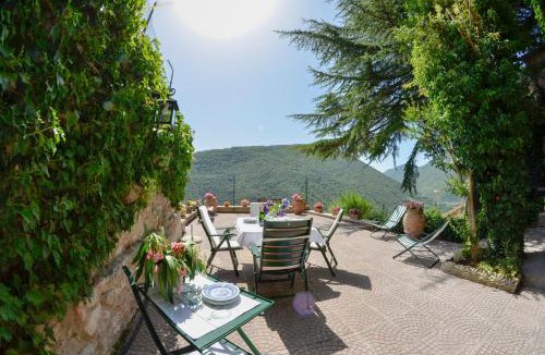 Cerreto di Spoleto House | La Torre Del Cerreto