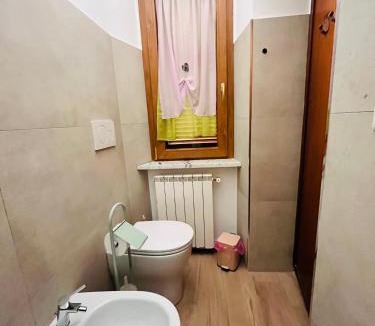 Marta Apartment | La Verde Rosa - Casa vacanze a due passi dal lago
