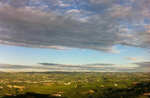Verduno Apartment | La Vigna Del Parroco
