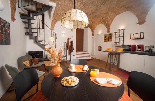 Trevi Apartment | La Volta