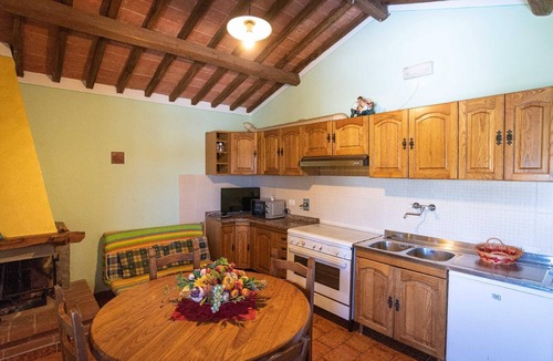 Castiglione del Lago Apartment | Lake Cormorant Holidays