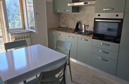 Bolsena Apartment | Lakeview Balcony Apartment in Bolsena