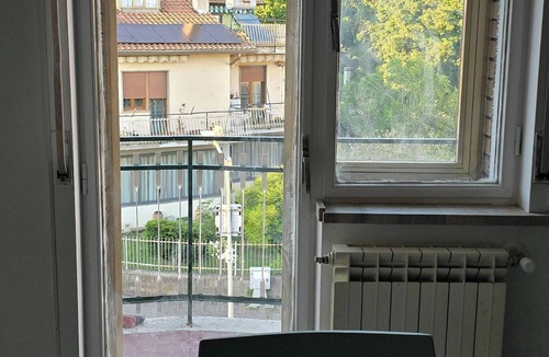 Bolsena Apartment | Lakeview Balcony Apartment in Bolsena