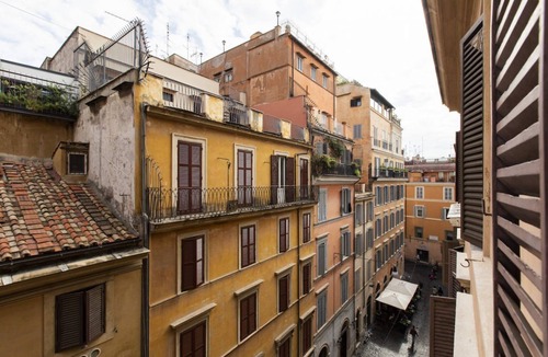 Rione IV Campo Marzio Apartment | Large apartment rental in Rome for 8 people