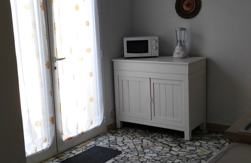 Fano Apartment | Large private courtyard. Beach agreement, bike rental, pizzeria. free WIFI