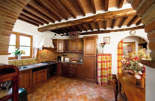Cortona Villa | Large spacious country villa in Cortona 7bed7bath with pool & gorgeous gardens