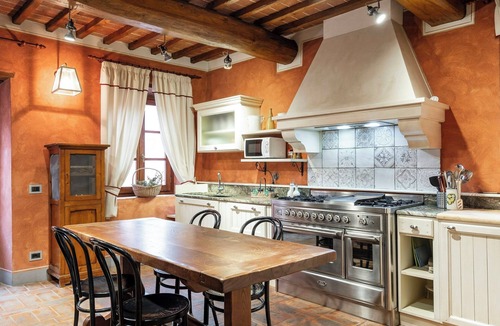 Reggello House | Large villa with pool and sauna on Tuscan estate