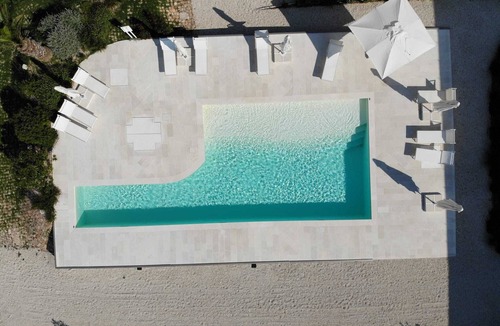 Monsano Apartment | Lavender apartment in villa with swimming pool on the ground floor with private garden