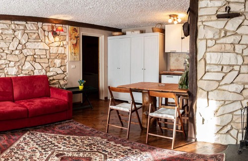 Saint-Nicolas Ski Chalet | Lavish Holiday Home in Playa Blanca With Pool & Seabeach Nearby