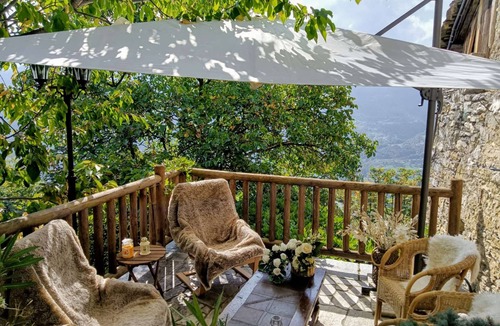 Saint-Nicolas Ski Chalet | Lavish Holiday Home in Playa Blanca With Pool & Seabeach Nearby