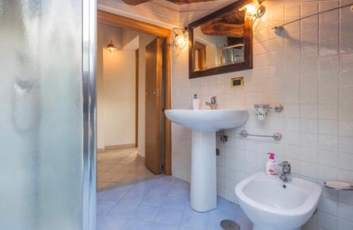 Historical Downtown Salerno House | Le 8 campane 2