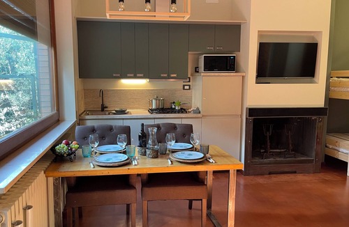 Perugia Apartment | Le Balze Open Space with Private Garden in Villa with Park and Pool