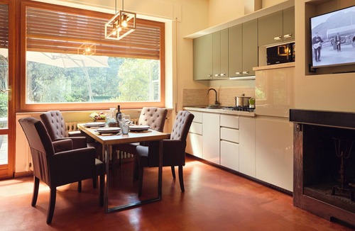 Perugia Apartment | Le Balze Open Space with Private Garden in Villa with Park and Pool