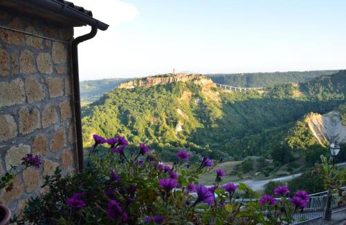 Lubriano House | Le Calanque La Terrazza su Civita