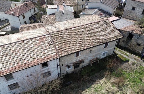 Barete House | Le Case di Reno L'Antico Casale di Barete