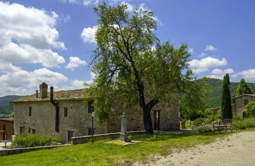 Magione Villa | LE CASE ROSSE - CASALE AGELLO