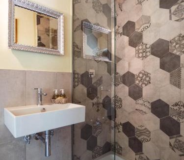 Arcevia Villa | Le Cune CountryHouse - Private Pool, AirCo, Jacuzzi