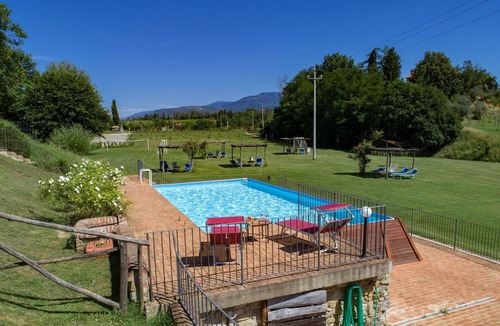 Laterina Apartment | Le Fornaci - Apartment with pool