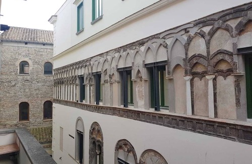 Historical Downtown Salerno Apartment | Le Petit Bouganville Apartment in Salerno