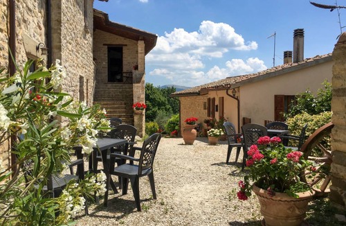 Nocera Umbra Apartment | Le Serre Serre Parrano