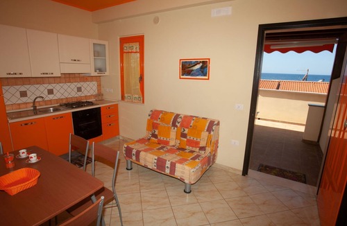Santa Maria Apartment | LeCasetteSulMare - Komfort mit Meerblick by Interhome