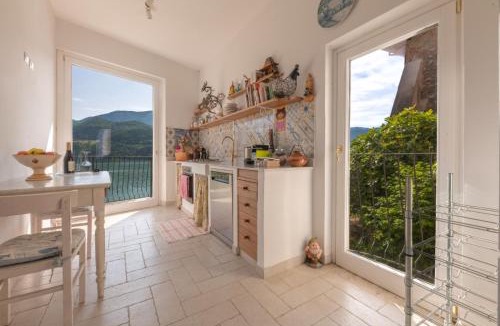 Colle di Tora Apartment | Letizia Lake House by Letizia Collection