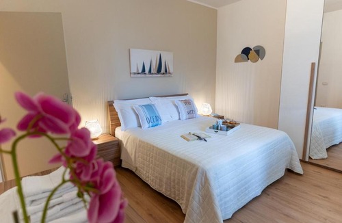 Pesaro Apartment | Levante Home nel colorato Porto di Pesaro Mare by Yohome