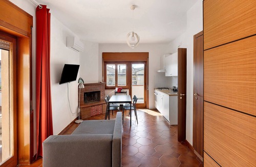 Agropoli Apartment | Libeccio Sea View Apartment with Wi-Fi and Air Conditioning