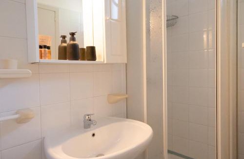 Gaeta Apartment | Lilium Ariana Apartment - Spiaggia Ariana con parcheggio by Mamo Florence