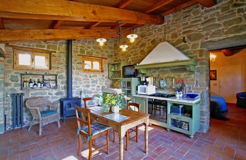 Monte San Savino Apartment | LIMONAIA-Poggio delle Robinie- Ceppeto-M. San Savino