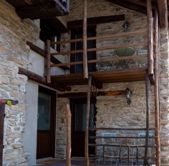 Monastero di Lanzo Apartment | Little Chariot