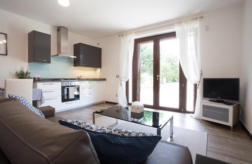Monteleone d'Orvieto Apartment | Little Olive Grove at Casa Mimosa