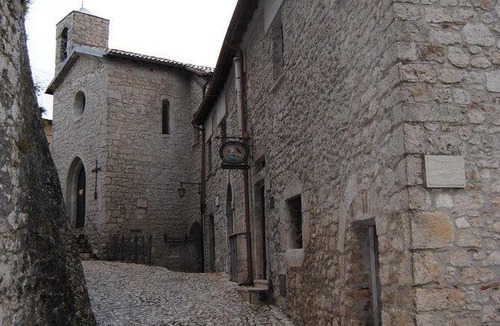 Fumone Hotel | Locanda Il Falco Nero