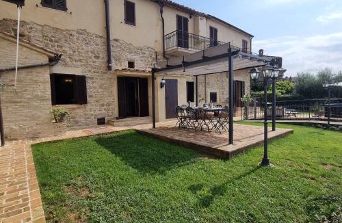 Civitella Benazzone Apartment | Locazione Turistica 35074 Vicolo del Falco Perugia by Vesionica