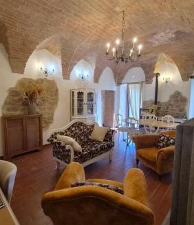 Civitella Benazzone Apartment | Locazione Turistica 35074 Vicolo del Falco Perugia by Vesionica
