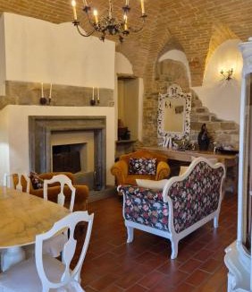 Civitella Benazzone Apartment | Locazione Turistica 35074 Vicolo del Falco Perugia by Vesionica
