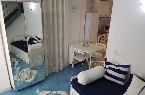 Raito House | Lodge tourist Casetta del sol with Wi-fi
