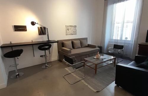 Rione VI Parione Apartment | Loft Farnese 1