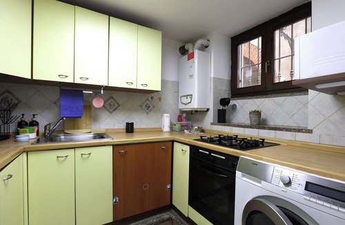 Vercelli Apartment | Loft Piazza Cavour Vercelli- Private Entrance Central to Milan Turin