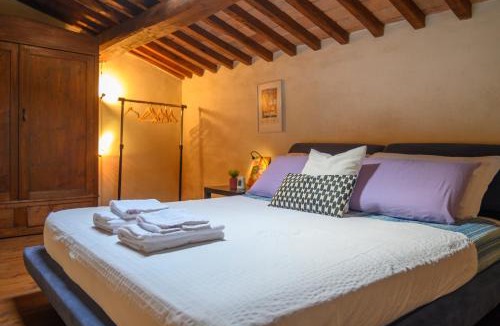 Suvereto Apartment | Loft x4 nel borgo con giardino