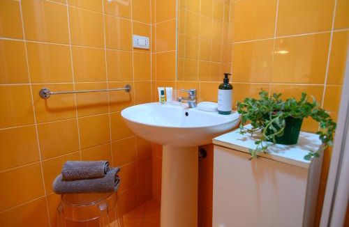 Suvereto Apartment | Loft x4 nel borgo con giardino