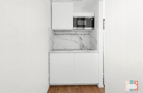Navigli Apartment | LOMB3 Light and Space in the Heart of the Navigli-