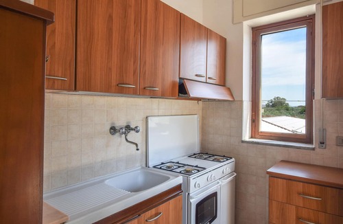 Sellia Marina Apartment | Look forward to a beautiful view of the countryside on vacation in this vacation apartment.