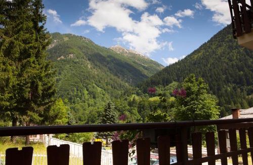 Vinadio Bed & Breakfast | LOU LOOP B&B