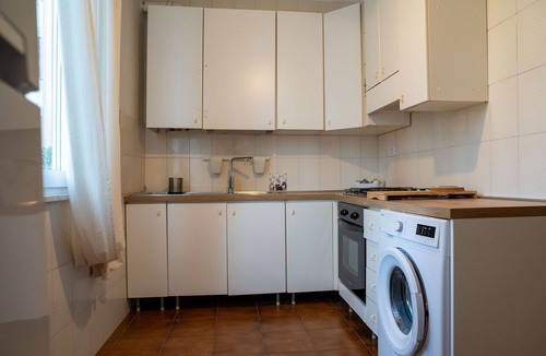Montesilvano Apartment | Lovely apartment for 7 people with WIFI, TV, balcony and pets allowed