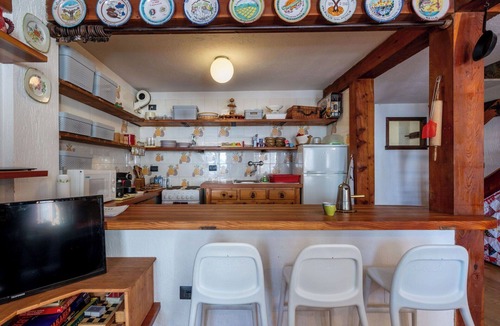Pre-Saint-Didier Apartment | Lovely apartment for 7 guests with WIFI, TV, balcony and pets allowed
